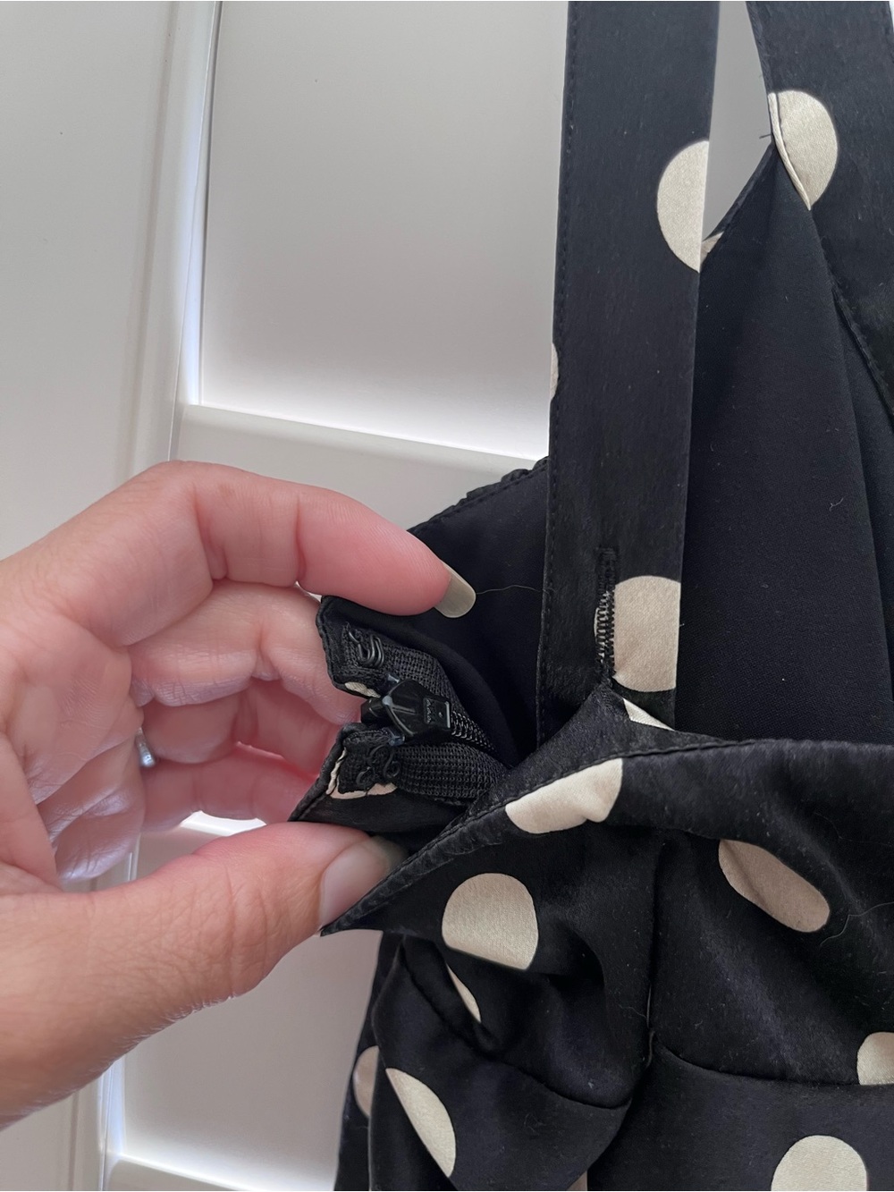 RARE Vintage Y2K Betsey Johnson black & White Polka Dot Ruched Midi Dress size 4 - Picture 9 of 10